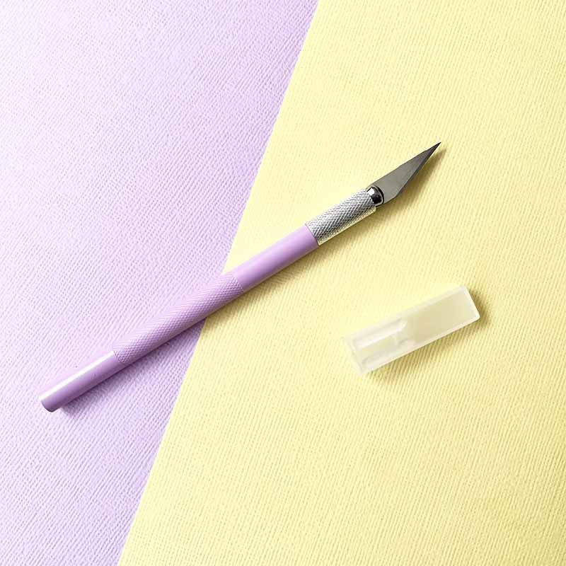 BISTURI EXACTO PUNTA DE LANZA LILA