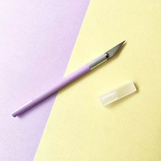 BISTURI EXACTO PUNTA DE LANZA LILA