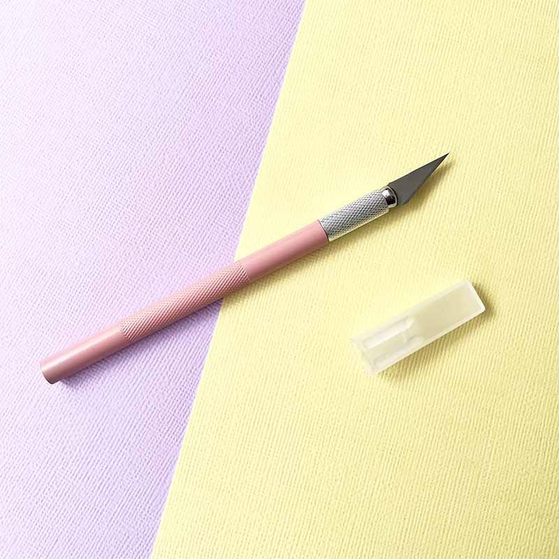 BISTURI EXACTO PUNTA DE LANZA ROSADO