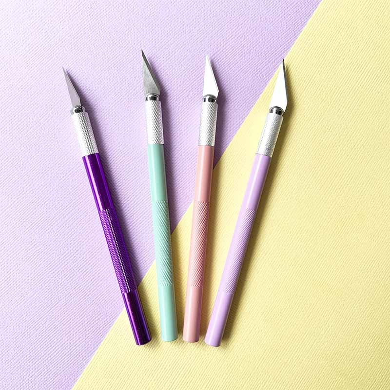 BISTURI EXACTO PUNTA DE LANZA MORADO