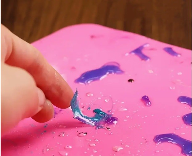 TAPETE DE SILICONA ROSA NEON (40 X 30 CM)