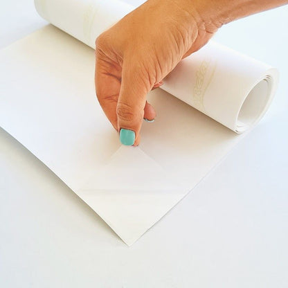 VINILO TRANSPARENTE BRILLANTE CON ADHESIVO 30cm x 1,52m